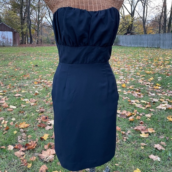 Abaete size 12 Black Zip Through A-line Wool Dress - Picture 1 of 10